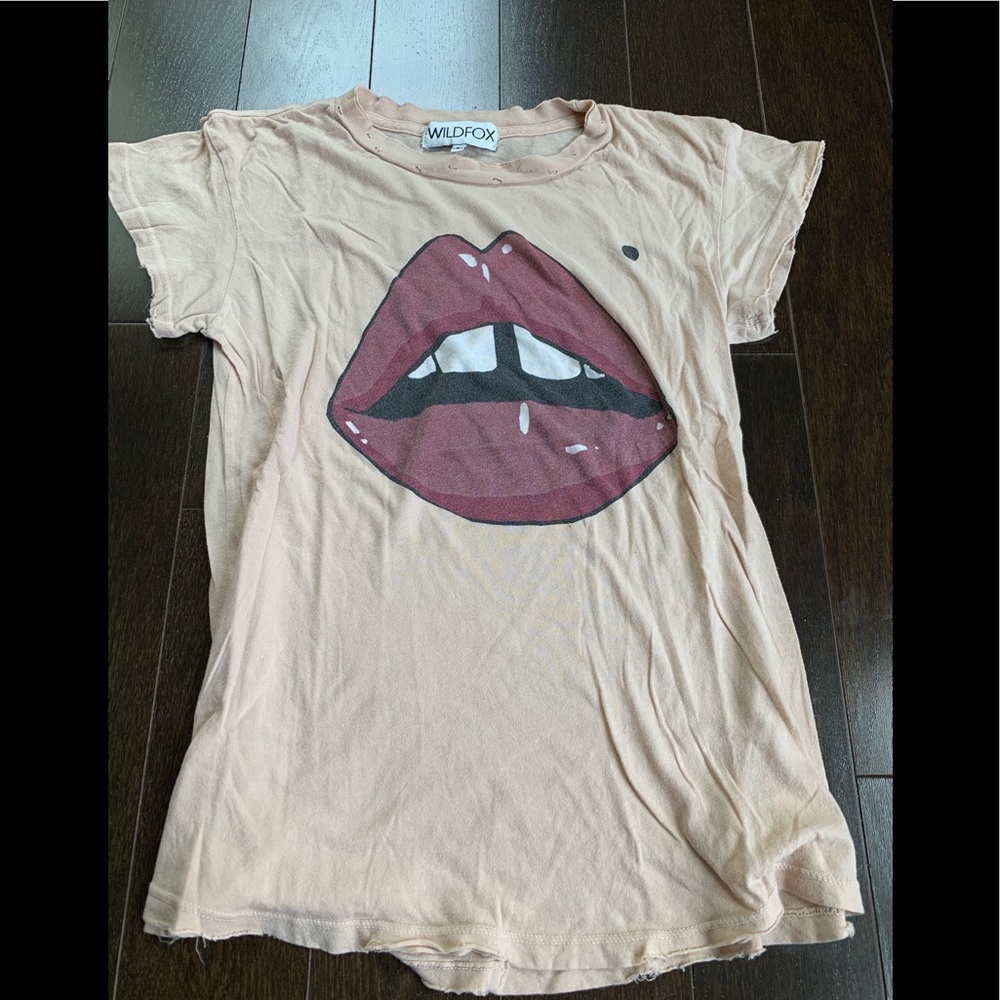 Wild fox Lips t-shirt